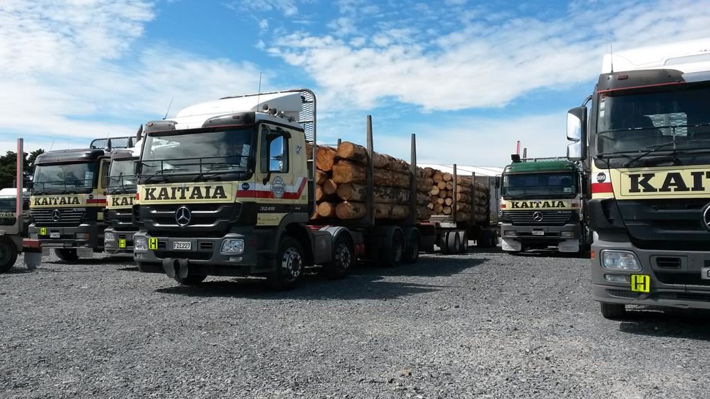 Log Trucks – Semenoff Group